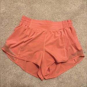 Lulu lemon high rise hotty hot shorts in coral, 2.5” inseam